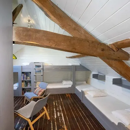 Holiday home La Petite Ecole *