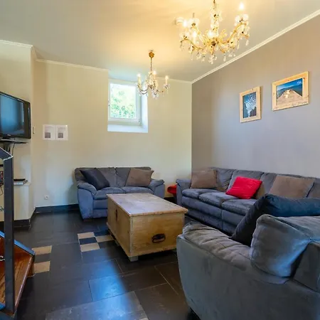 Holiday home La Petite Ecole