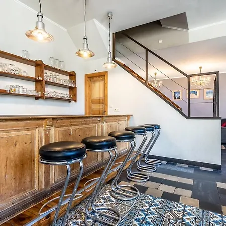 La Petite Ecole Holiday home *