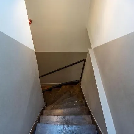 La Petite Ecole Nyaraló