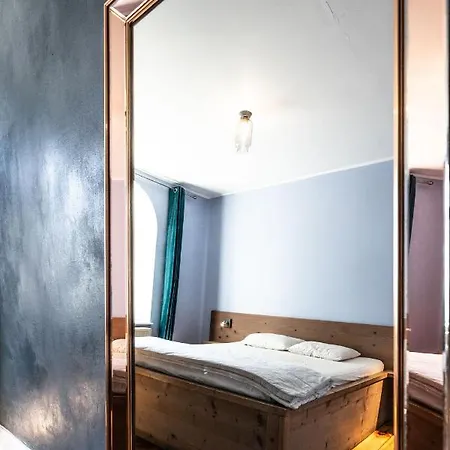 La Petite Ecole Holiday home